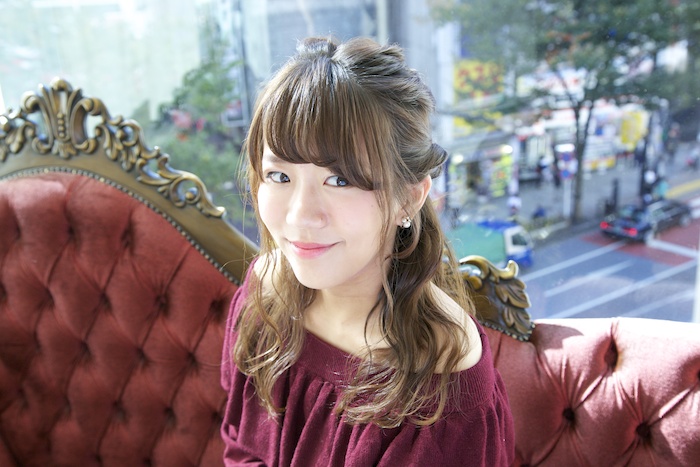 バレンタインデーに 女っぷり急上昇の華やぎハーフアップをやってみた 11 写真 狐塚勇介 文 中村朝紗子 Anan総研 マガジンハウス