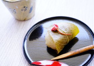 レンジで簡単レシピ！ 桜の季節に食べたい和菓子『関西風桜餅』♪