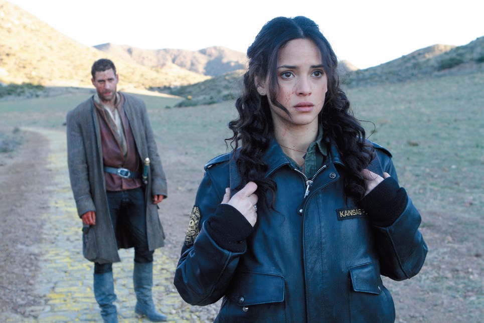 エロダーク な展開にドキドキ オズ 原作のドラマ エメラルドシティ Ananニュース マガジンハウス