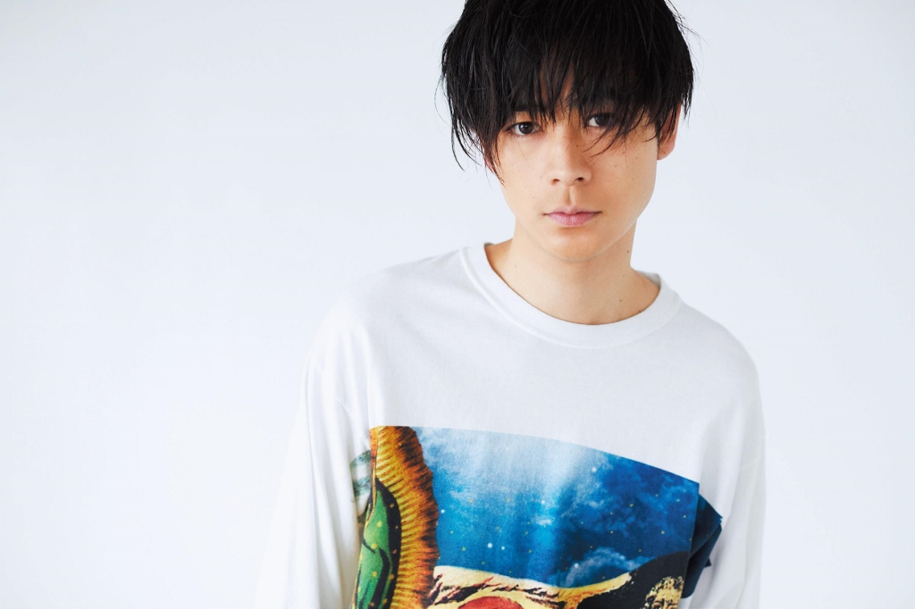 成田凌が明かす 坂口健太郎 菅田将暉が 愛される理由 Ananニュース マガジンハウス