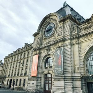 【意外!?】パリのオルセー美術館、実は昔アレだった…正解は?