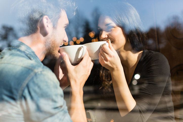 意外と知らないマナー 紅茶を飲むとき ソーサーは持つのが正解 12 文 小阪有花 Ananweb マガジンハウス