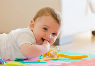 生後9か月の赤ちゃん…心身の特徴と気をつけるべき育児ポイント　#11