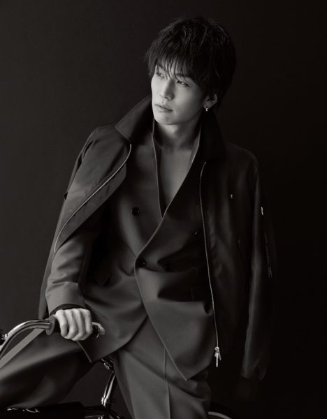 岩田剛典「常にお尻に火をつけられています」“8年目”を語る 岩田剛典「常にお尻に火をつけられています」“8年目”を語る