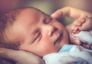 毎日ドキドキ!  乳首が切れたら？ 生後0か月の赤ちゃん…ママパパが気になること　#15