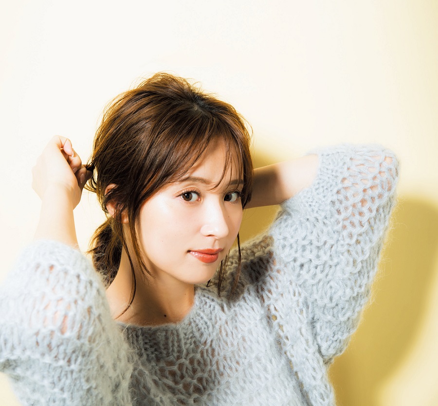 気になる 乃木坂46 衛藤美彩のヘア簡単アレンジ 4stepテク Ananニュース マガジンハウス