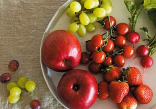 朝は“赤”の野菜、果物を食べる！ “朝風水”で幸せを呼び込む方法