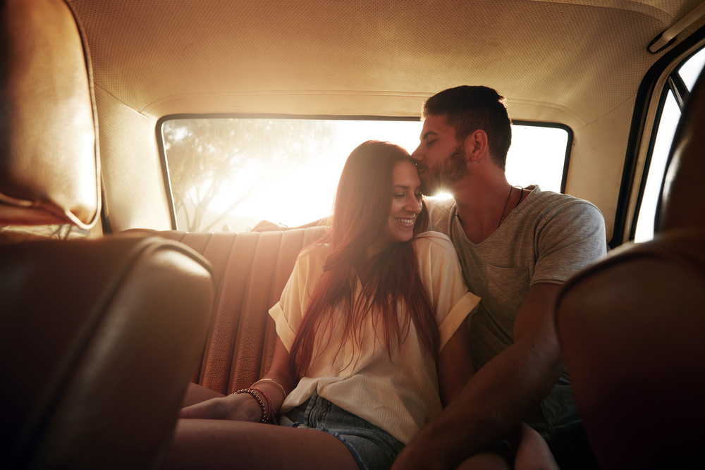 一生忘れないキスの思い出 車の中で彼とコソっとしたエピソード4連発 文 塚田牧夫 Ananweb マガジンハウス