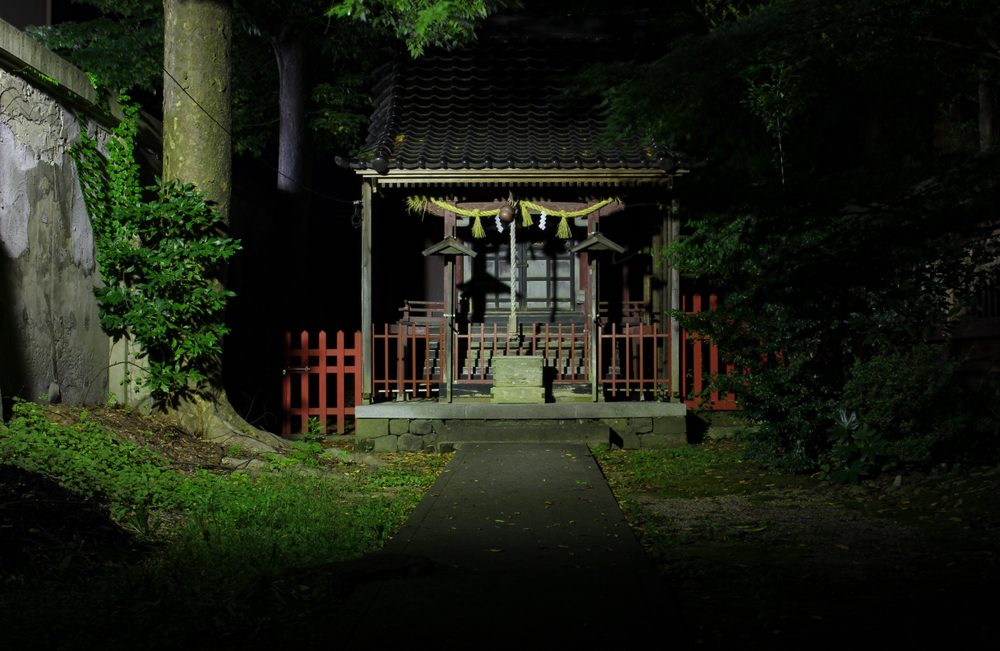 引きずり込まれるかも… 夜に行ってはいけない「不吉な場所」4選 文・脇田尚揮 ananweb マガジンハウス