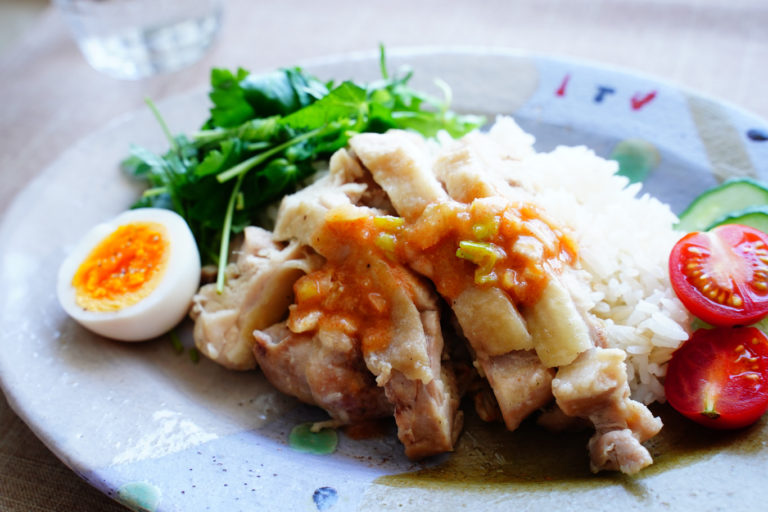 米と鶏肉を一緒に炊くだけ 肉のうまみスゴい タイ風チキンライス Anew マガジンハウス