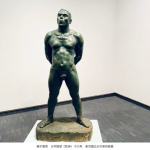 悶絶級の美しさ！…「強い男」の裸体が話題『男性彫刻』に潜入
