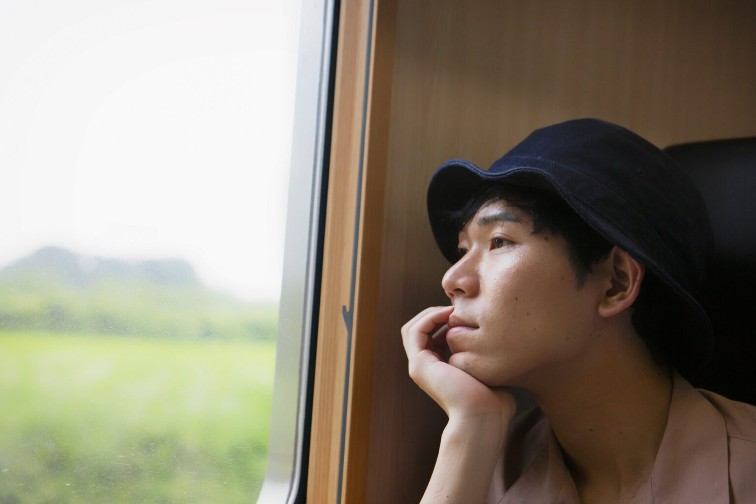 このまま一緒にいたいです…誘いたいけど誘えない終電間際の男女の本音 文・塚田牧夫 ananweb マガジンハウス