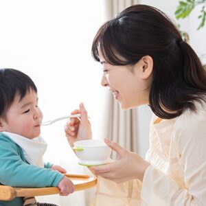 今人気の「幼児食マイスター」とは？　おすすめの幼児食資格とその取得方法を解説！