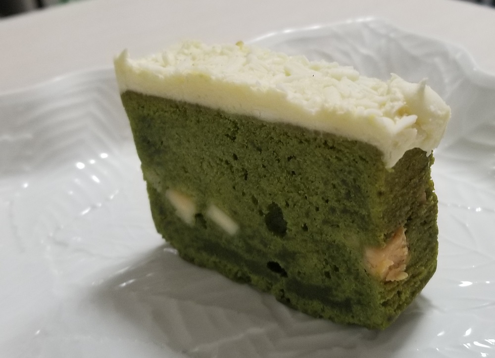 スタバ 抹茶 シフォン パウンド ケーキ 新作 いちご バターキャラメル ホリデー 人気