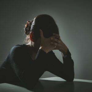 略奪婚は幸せになれない…？ 不倫相手との新婚生活を始めた「30代女性の悲劇」【前編】