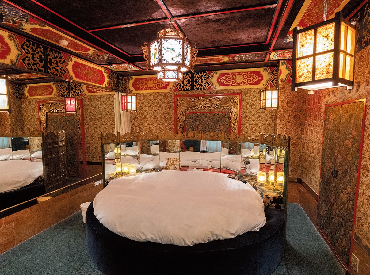 昭和レトロ ラブホテルの室内 作り手のアイデアに脱帽! 淫靡で絢爛な“昭和ラブホ”の世界 | ビューティー、ファッション、エンタメ、占い…最新情報を毎日更新 | ananweb