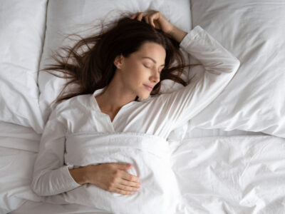 寝れない夜から解放!? 枕からストレッチまで「ぐっすり眠れるようになる」簡単習慣
