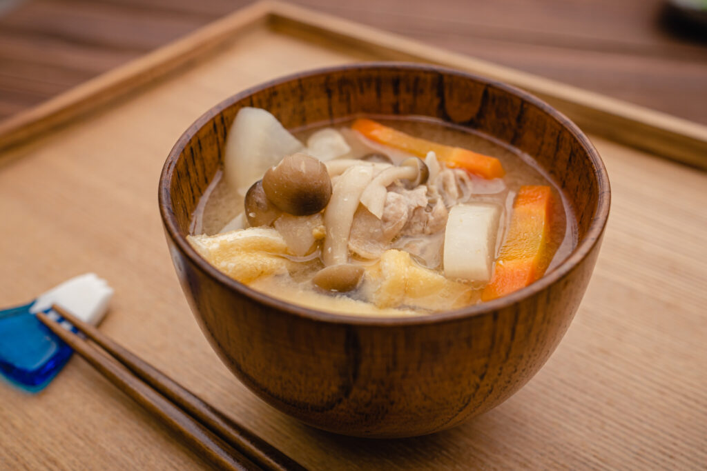 "tonjiru, (butajiru) ",-,Japanese,Miso,Soup,With,Pork,And,Vegetables