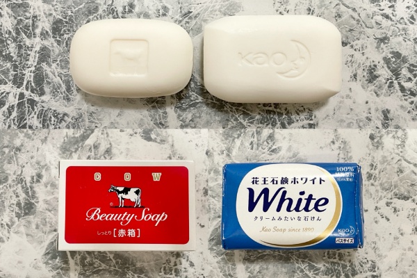「牛乳石鹸」と「花王石鹸ホワイト」